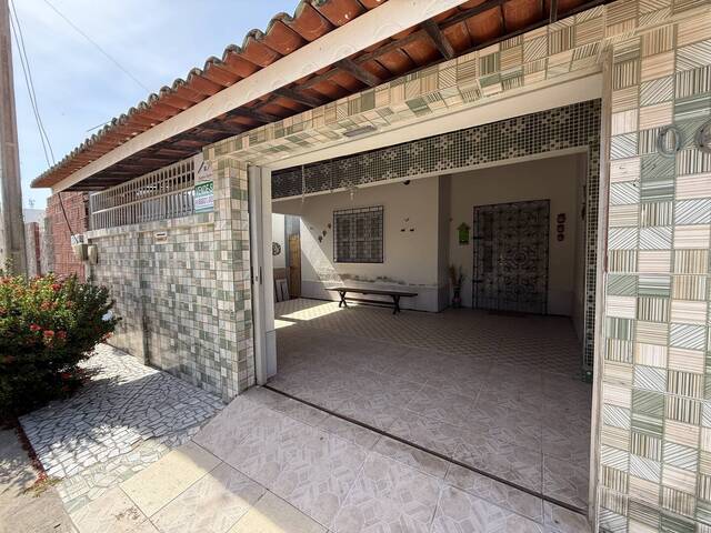 #390 - Casa para Venda em Cascavel - CE - 1